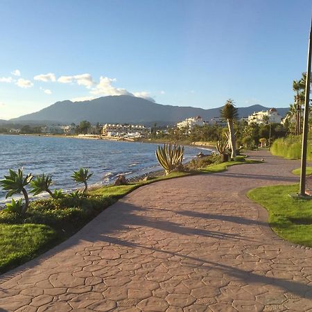 Salinas. Apartment For 4. Terrace/Parking/Pools/Gym/4Mins Beach Estepona Esterno foto