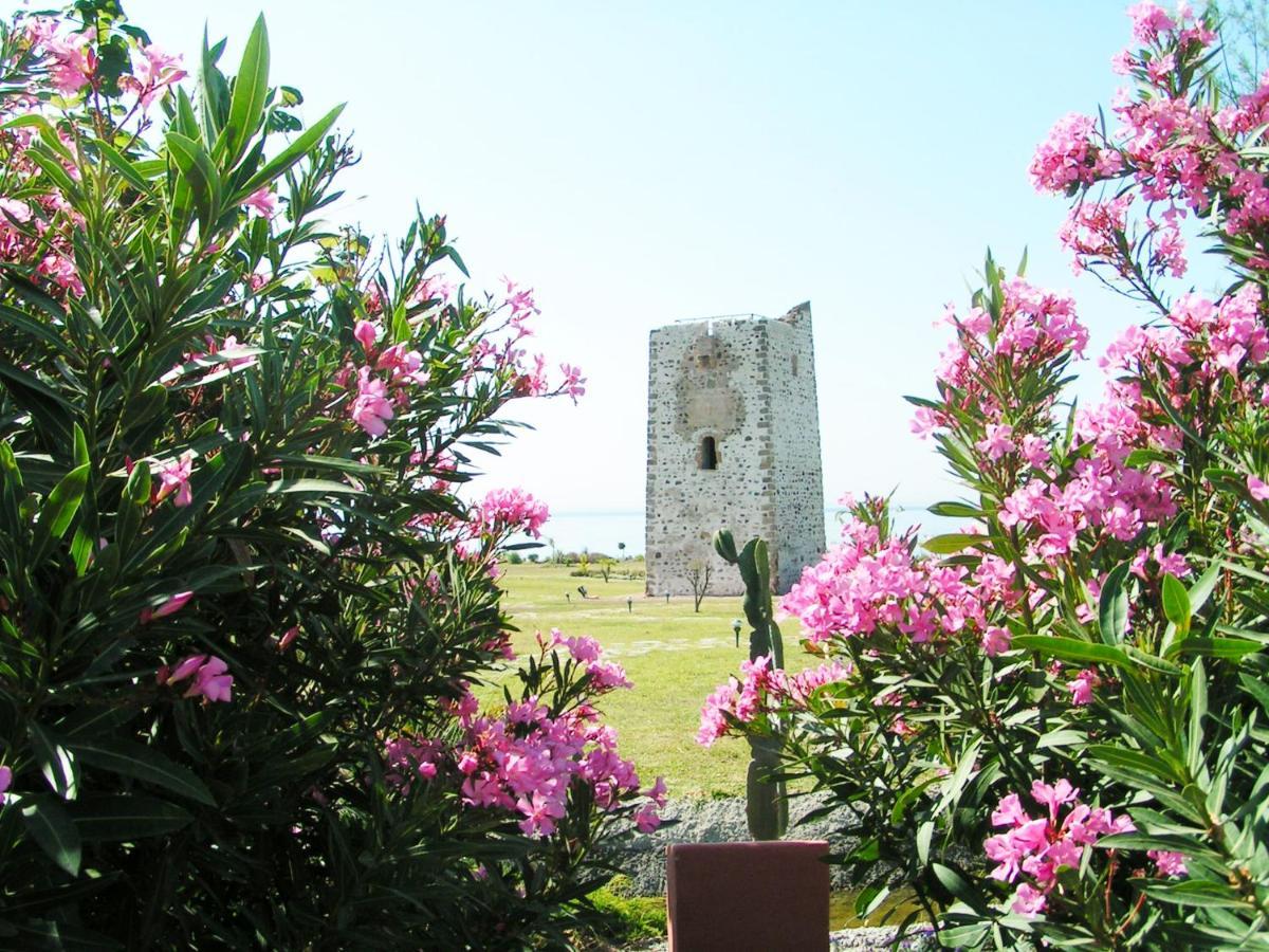 Salinas. Apartment For 4. Terrace/Parking/Pools/Gym/4Mins Beach Estepona Esterno foto