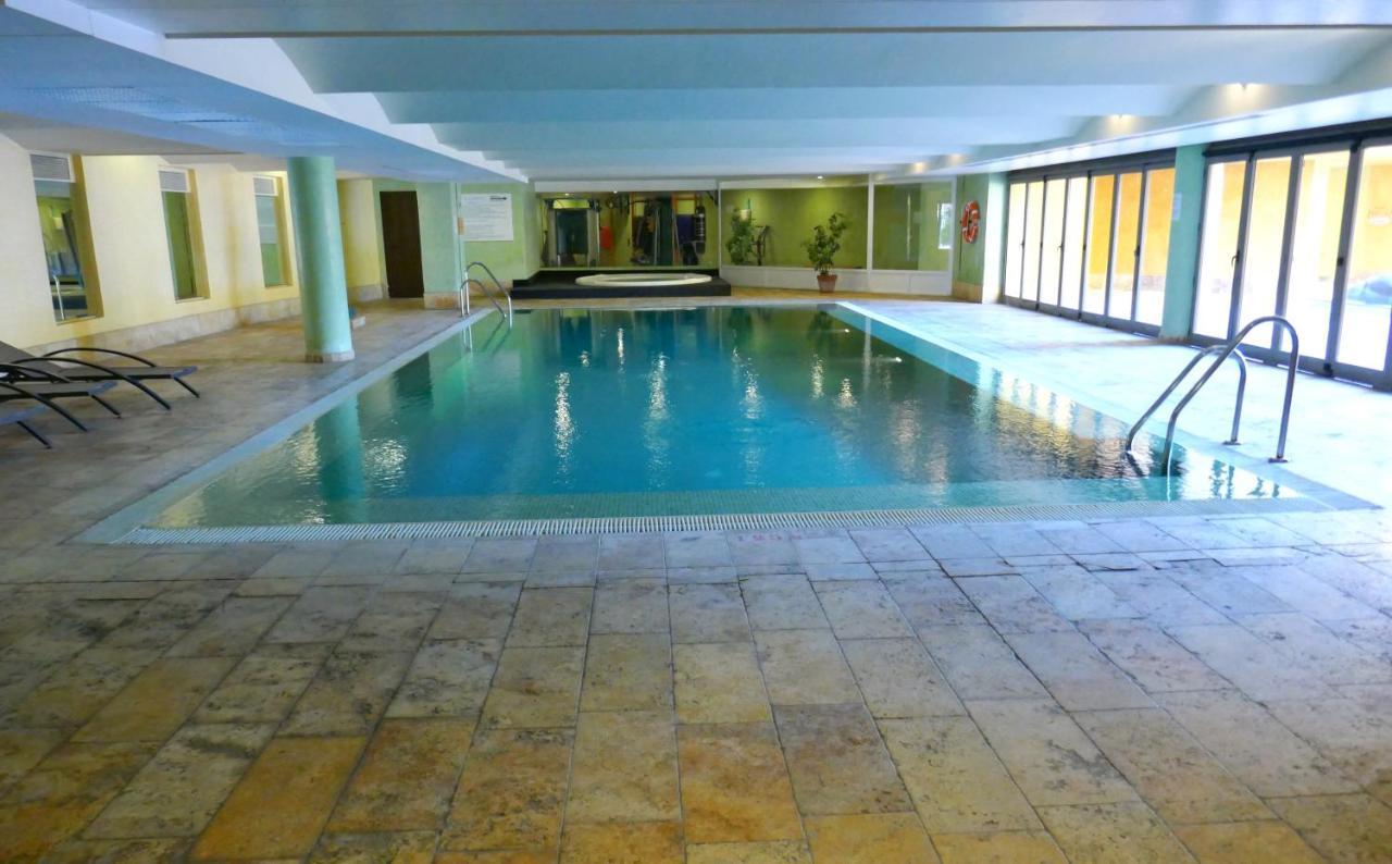 Salinas. Apartment For 4. Terrace/Parking/Pools/Gym/4Mins Beach Estepona Esterno foto